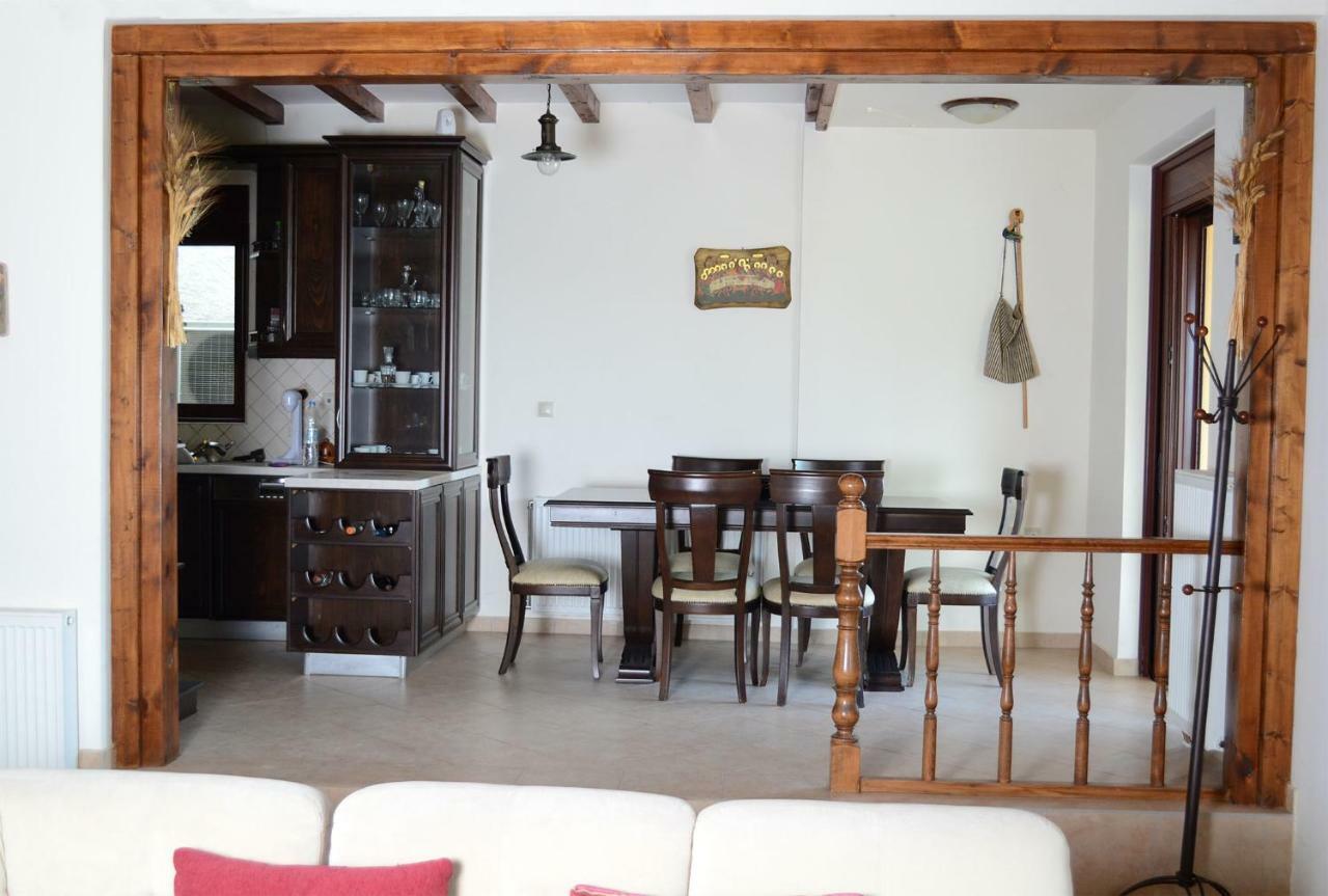 Villa Bella Loukisia Loukissia Exteriör bild