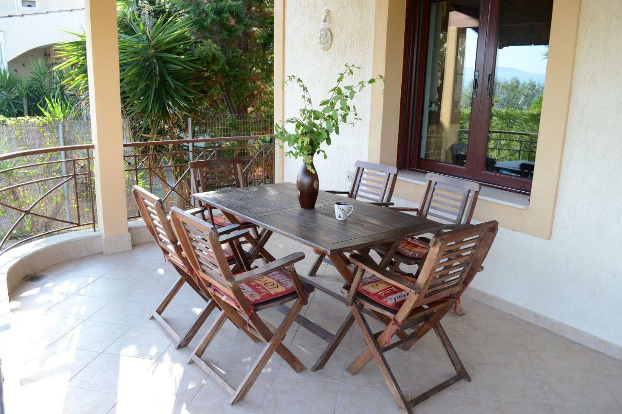 Villa Bella Loukisia Loukissia Exteriör bild